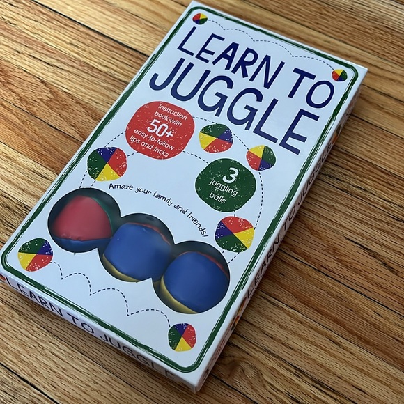 Learn To Juggle Game / New Open Box - Picture 2 of 6